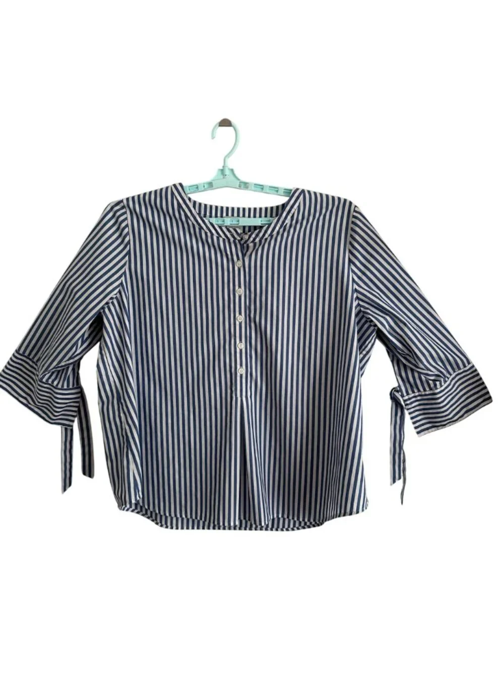 Van Heusen Womens Blue & White Striped Button Up Blouse Tie-Cuff Sleeves XXL - Picture 2 of 8